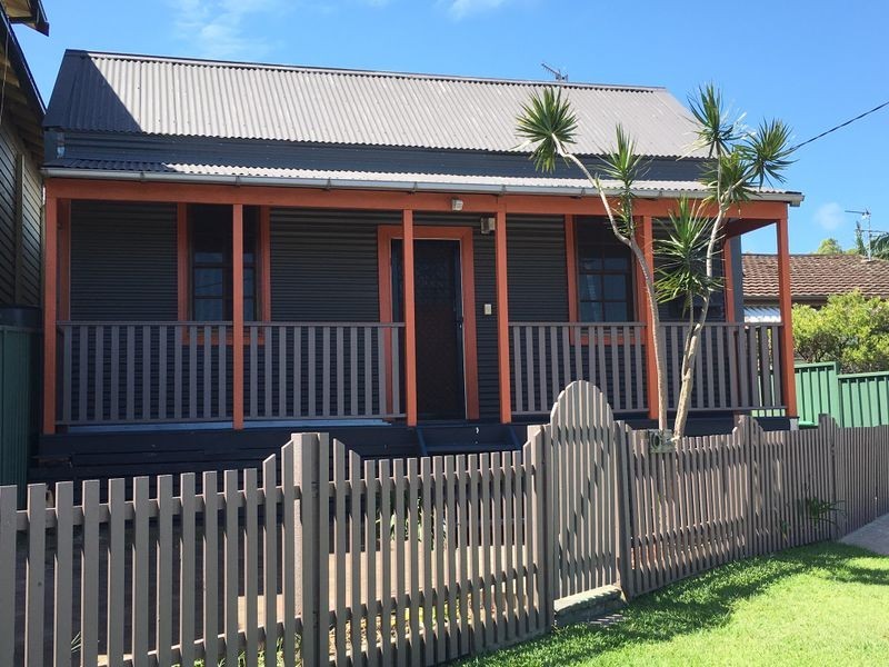 52 Tighes Tce, Tighes Hill NSW 2297