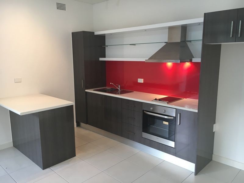 6/4 Hillview Crescent, The Hill NSW 2300