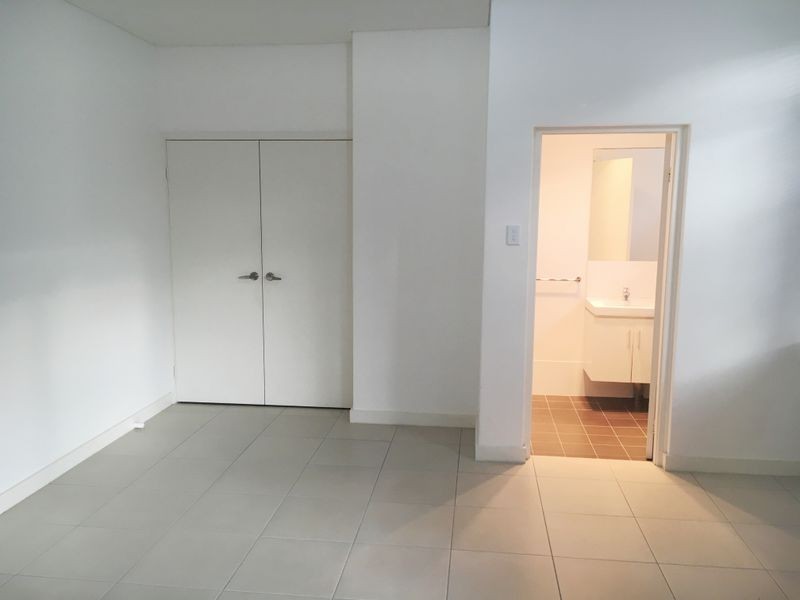 6/4 Hillview Crescent, The Hill NSW 2300