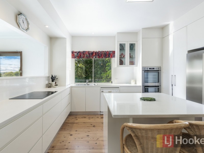 16 Croft Road, Eleebana NSW 2282