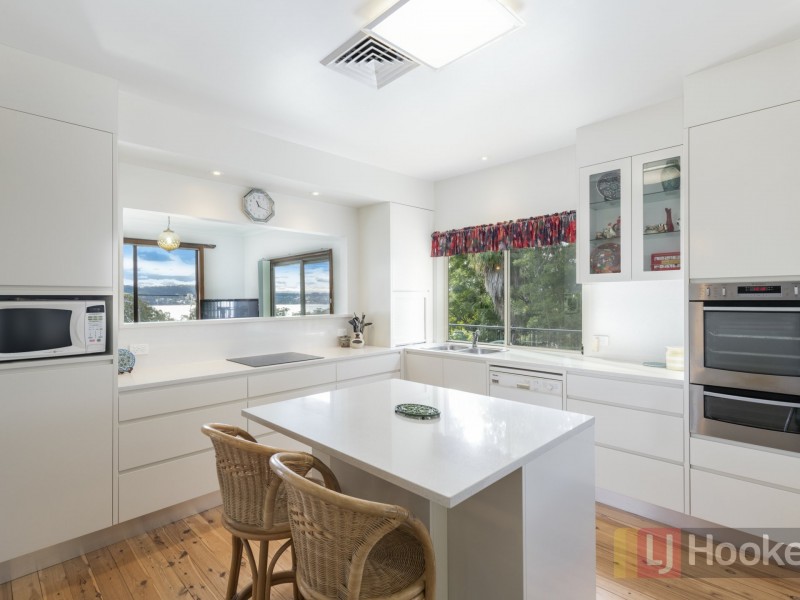 16 Croft Road, Eleebana NSW 2282