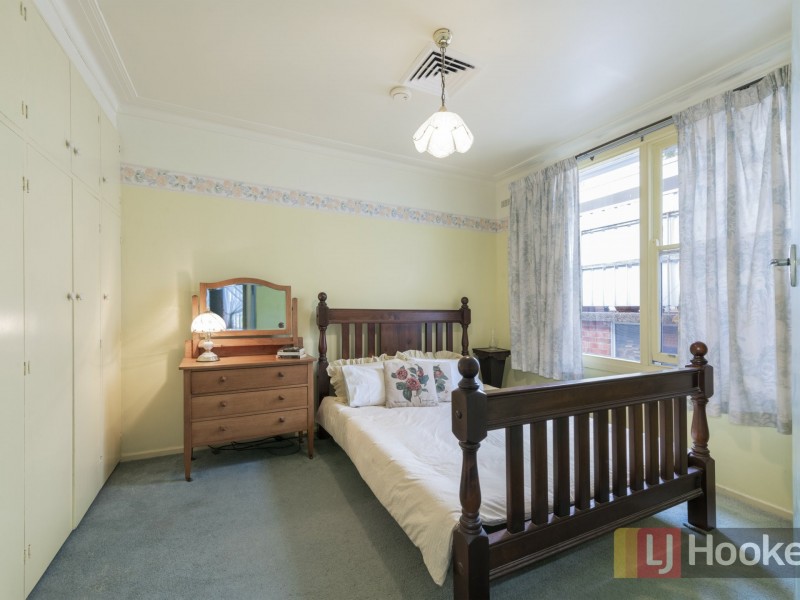 16 Croft Road, Eleebana NSW 2282