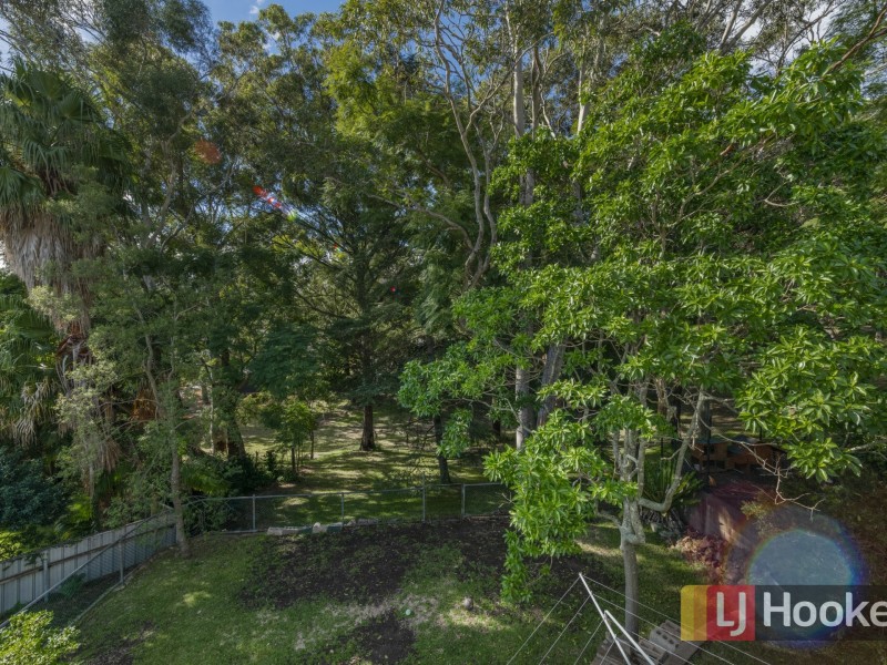 16 Croft Road, Eleebana NSW 2282