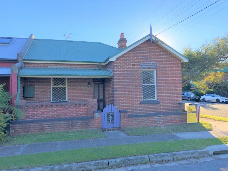 6 Samdon Street, Hamilton NSW 2303