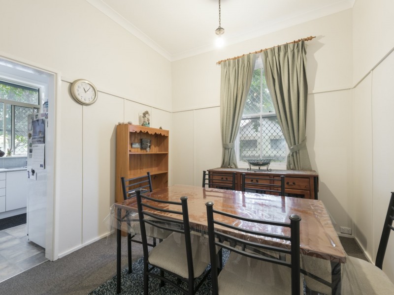 6 Samdon Street, Hamilton NSW 2303