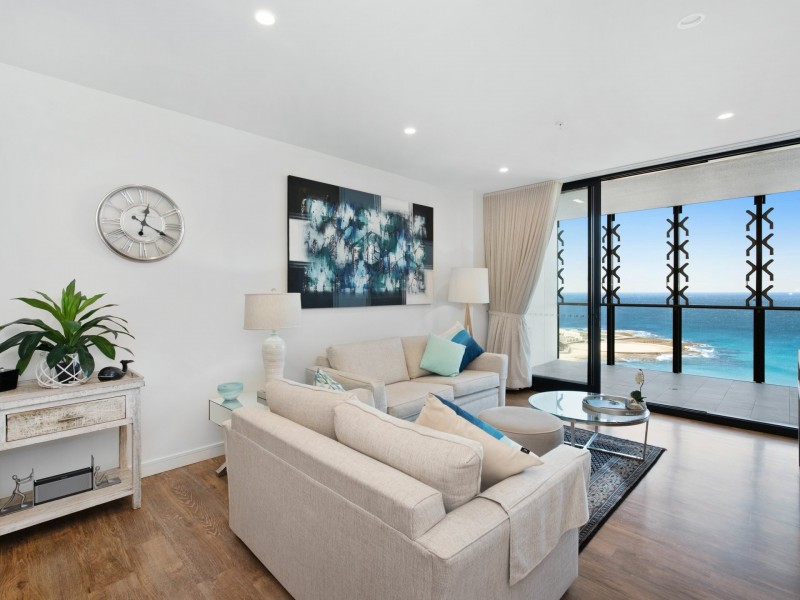 1304/75 Shortland Esplanade, Newcastle NSW 2300