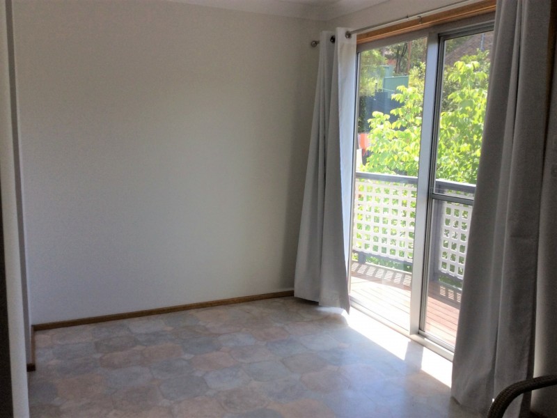 2 Kingsway Avenue, Rankin Park NSW 2287