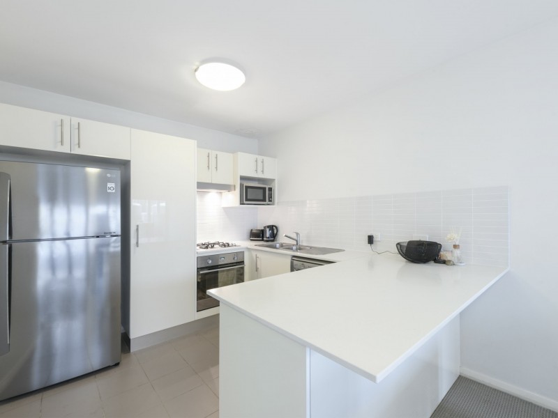 18/4 Crawford Lane, Mount Hutton NSW 2290