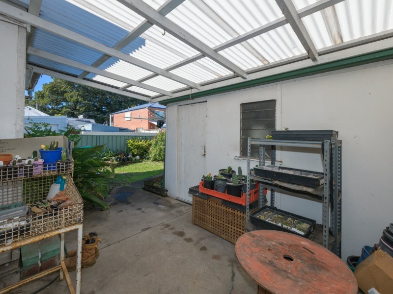 1 Reay Street, Hamilton NSW 2303