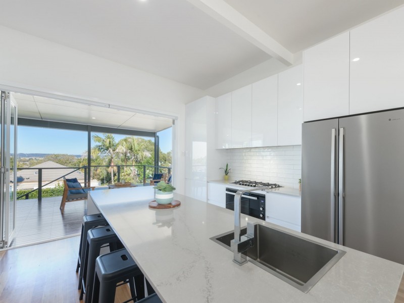 6 Cross Street, Mayfield NSW 2304