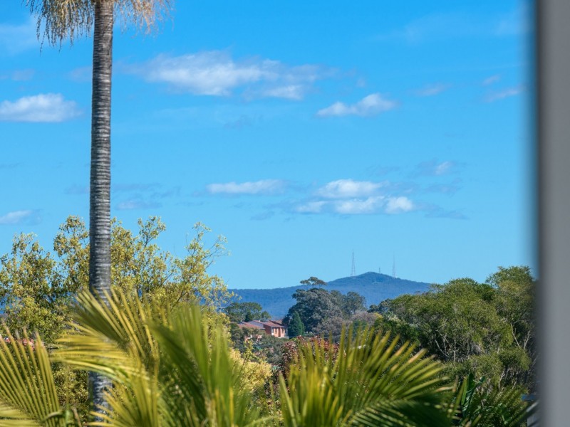 6 Cross Street, Mayfield NSW 2304