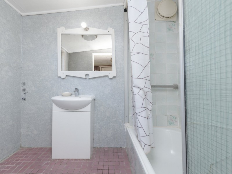 17 Bridge Street, Hamilton NSW 2303