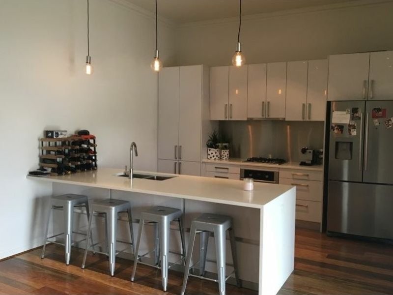 4 Greaves Street, Mayfield East NSW 2304