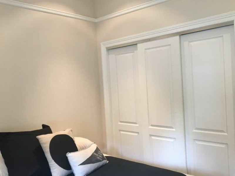 4 Greaves Street, Mayfield East NSW 2304