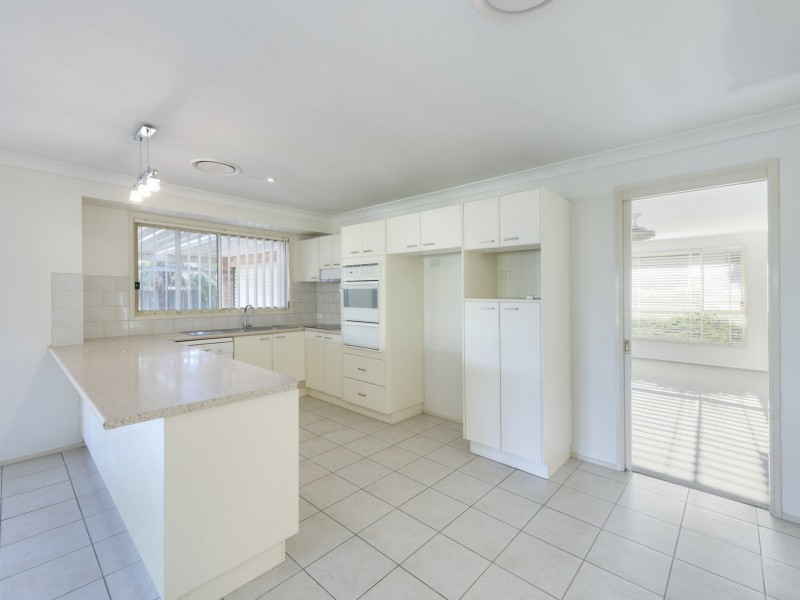 15 Jabiru Ave, Maryland NSW 2287