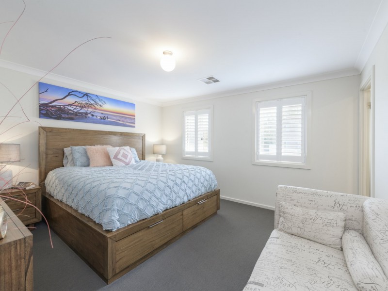 79 Araminta Chase, Cameron Park NSW 2285