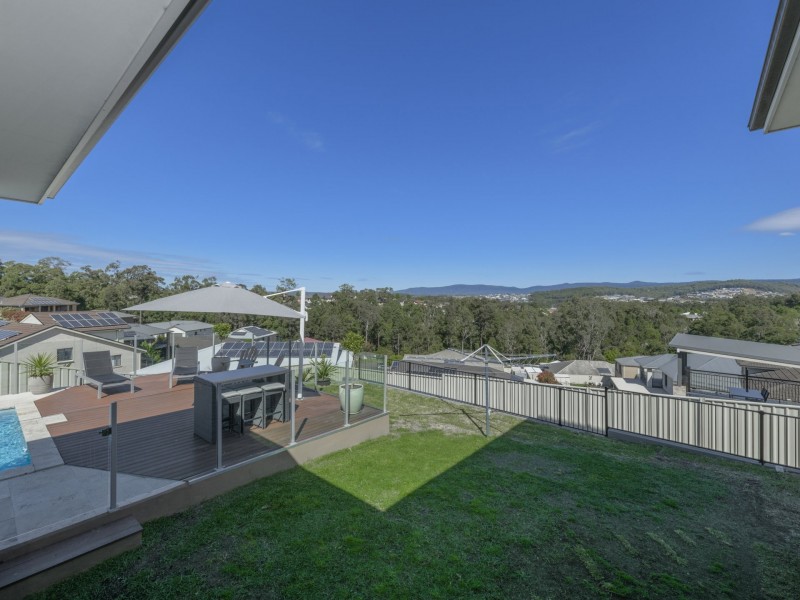 79 Araminta Chase, Cameron Park NSW 2285