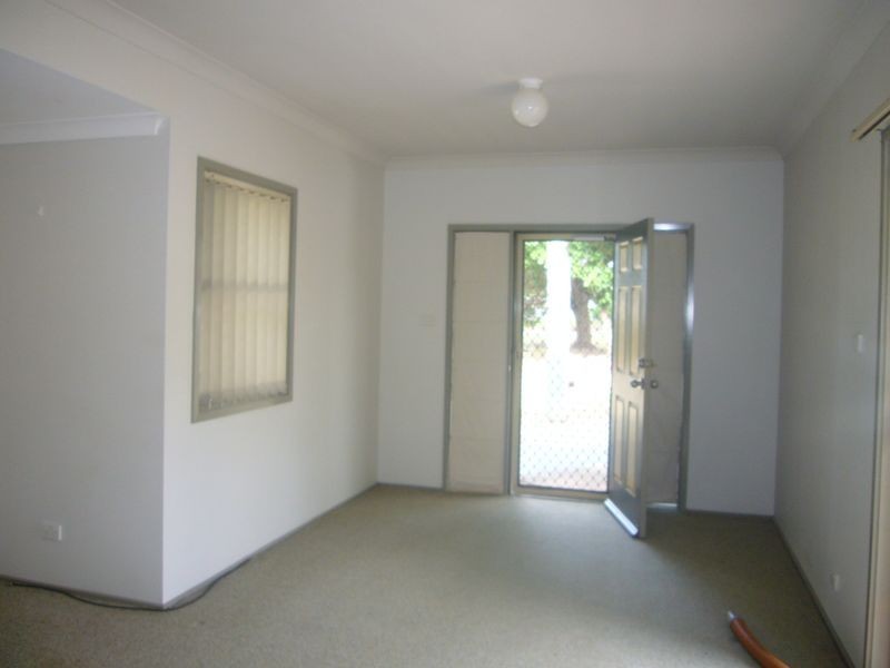1/2 Eva Street, Hamilton NSW 2303