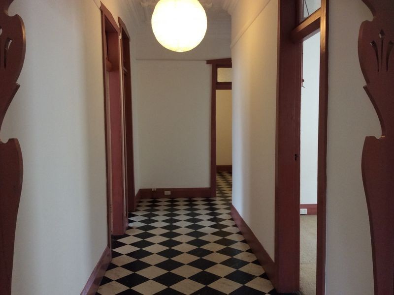 76 Dawson St, Cooks Hill NSW 2300