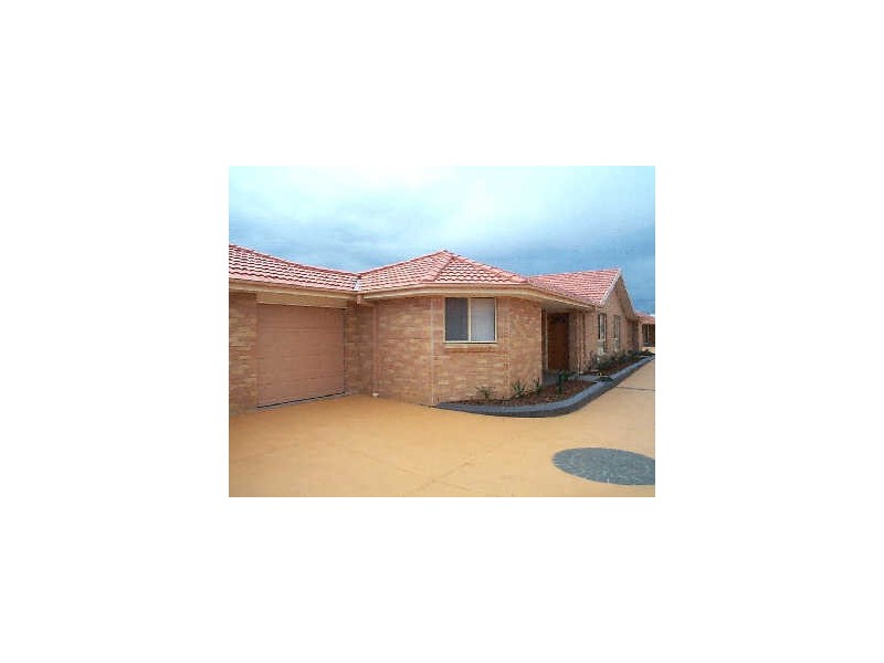 3/118 KINGS ROAD, New Lambton NSW 2305