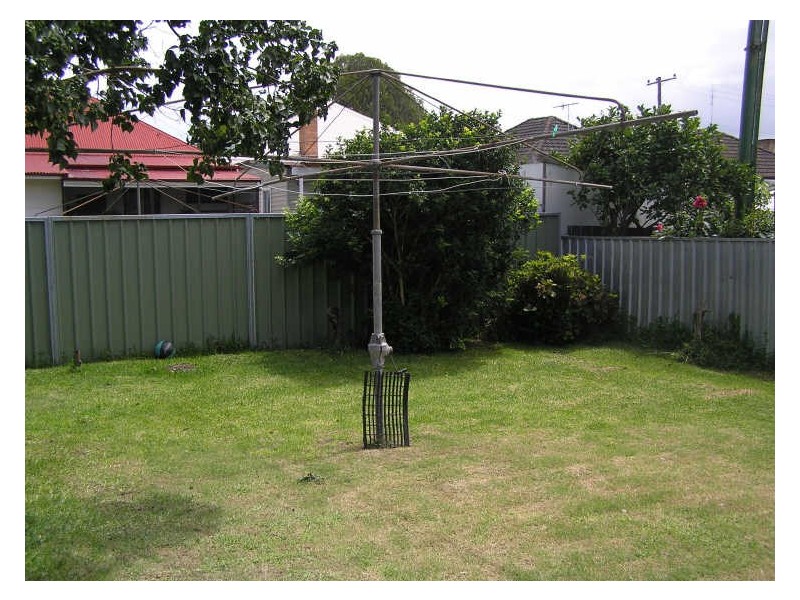 18 Oliver Street, Hamilton NSW 2303