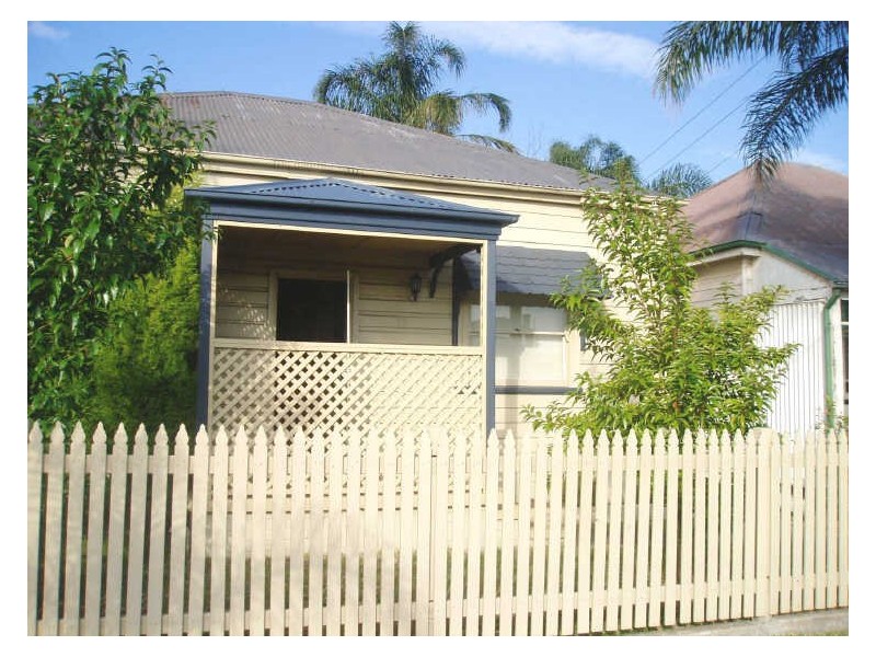 2/15 Havelock Street, Mayfield NSW 2304