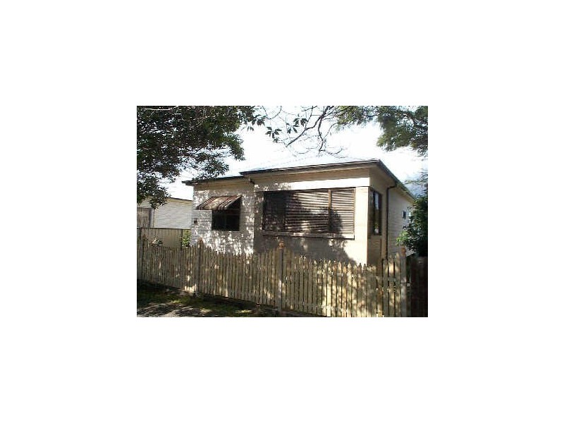 15 BRAYE STREET, Mayfield NSW 2304