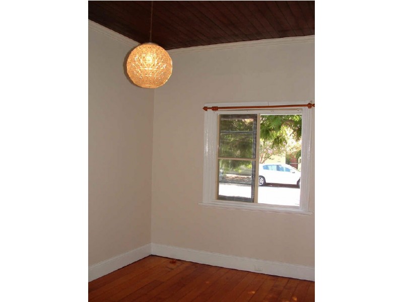 20 CHINCHEN STREET, Islington NSW 2296