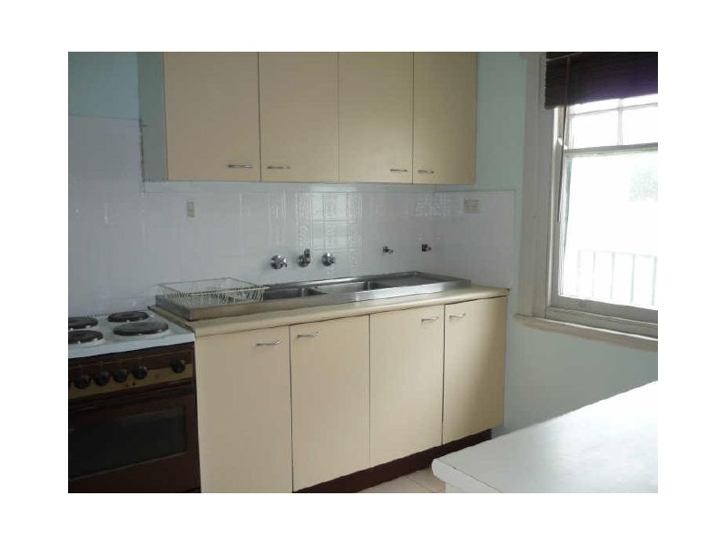 4 OLIVER STREET, Mayfield NSW 2304