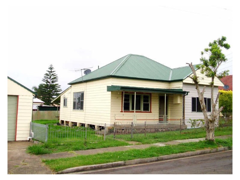 35 Gosford Road, Broadmeadow NSW 2292