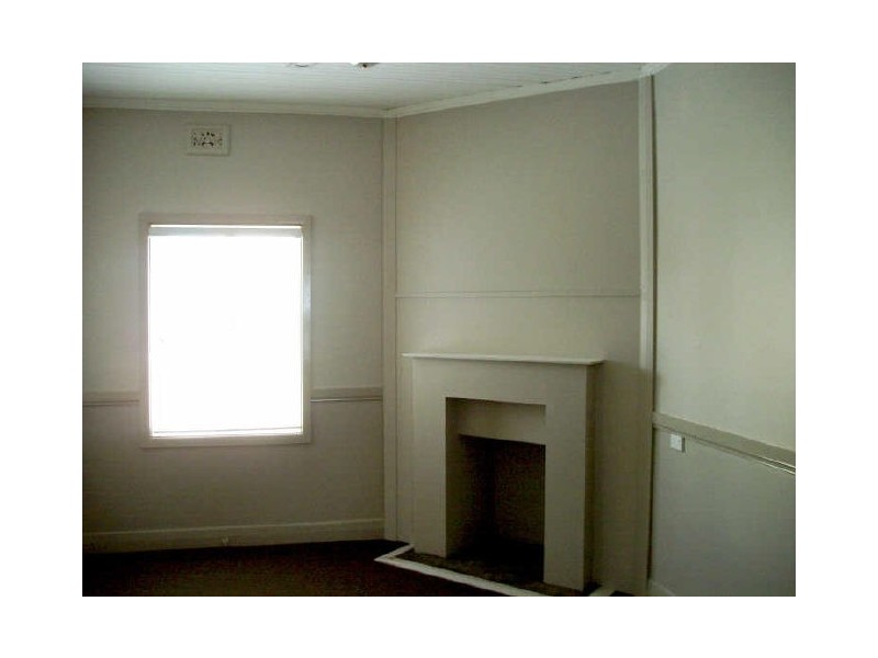 30 ERRINGTON AVENUE, New Lambton NSW 2305