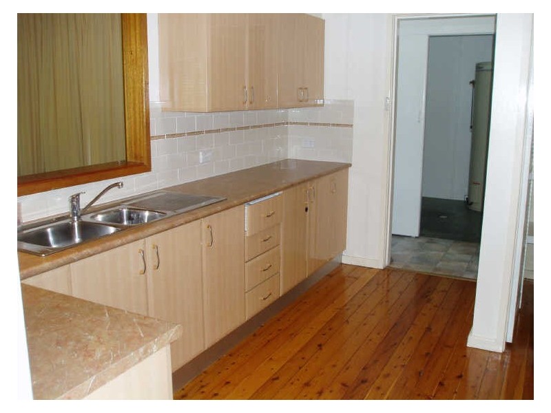 37 Creswell Ave, Charlestown NSW 2290