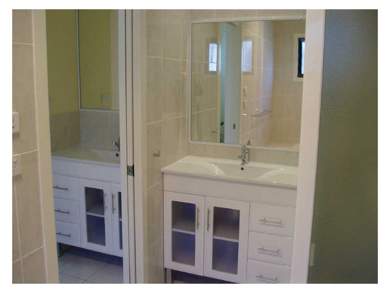 15 Vista Parade, Kotara South NSW 2289