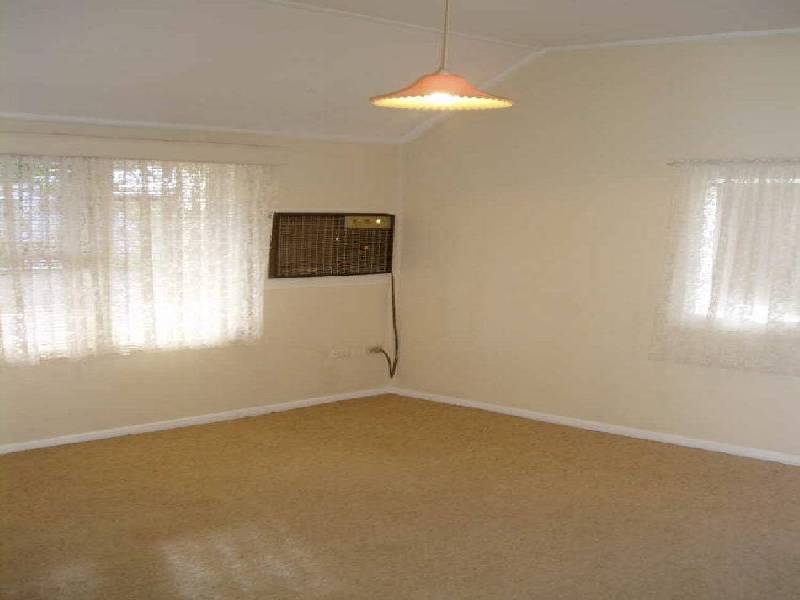 14 WATSON STREET, Islington NSW 2296