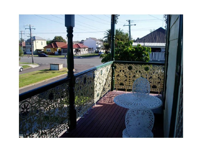 1 Hargrave Street, Carrington NSW 2294