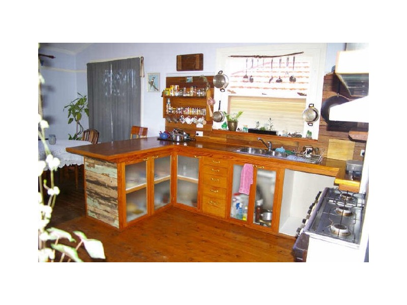 Mayfield NSW 2304