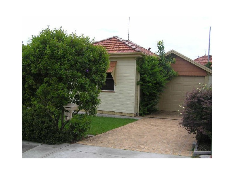 6 Fletcher Street, Georgetown NSW 2298