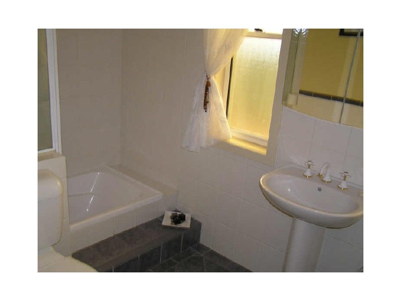 6 Fletcher Street, Georgetown NSW 2298