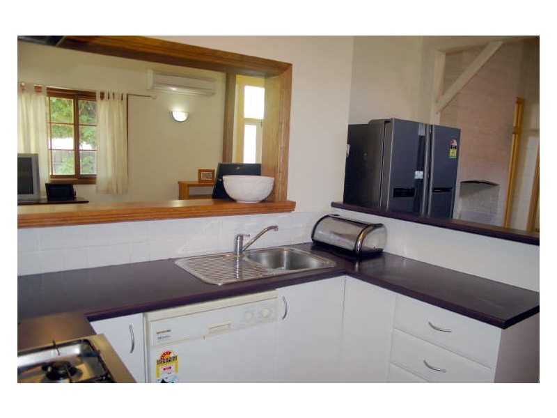 2 Blackall Street, Hamilton NSW 2303