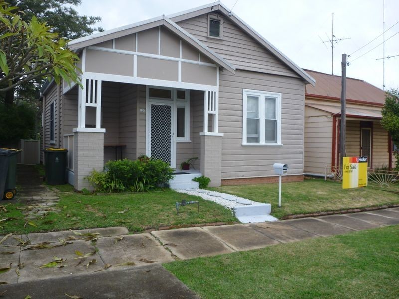 105 Fawcett Street, Mayfield NSW 2304