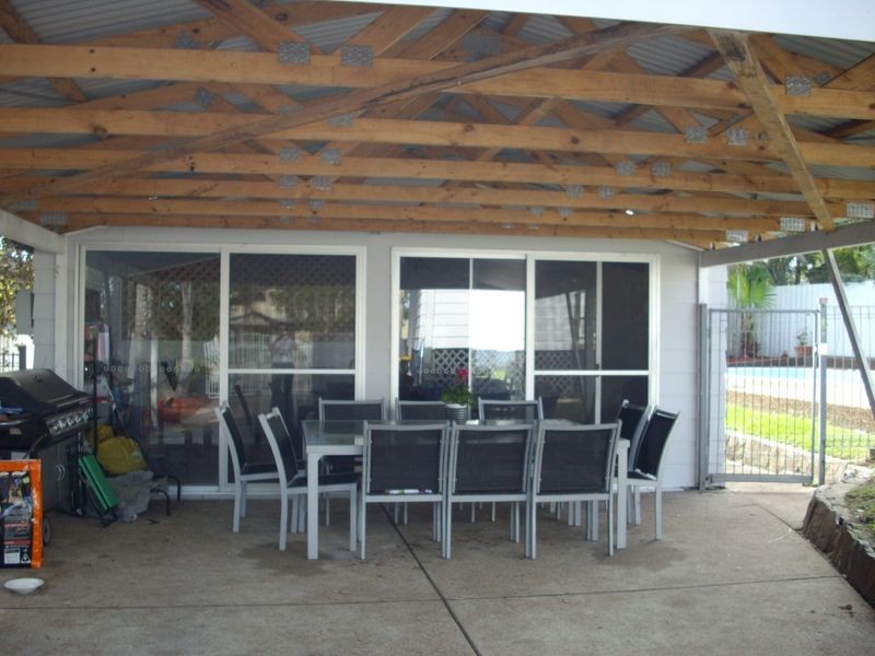 8 Tanunda Close, Holmesville NSW 2286