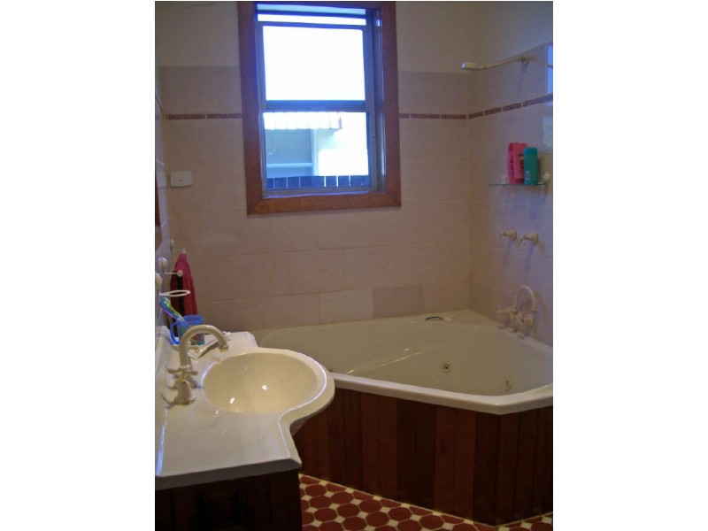 15 Percy Street, Hamilton NSW 2303