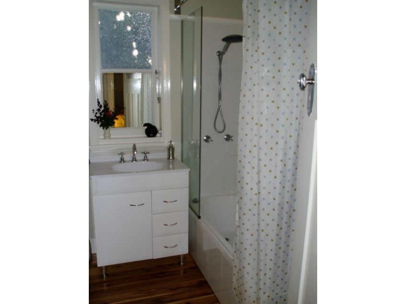 9 Phillips Street, Hamilton North NSW 2292