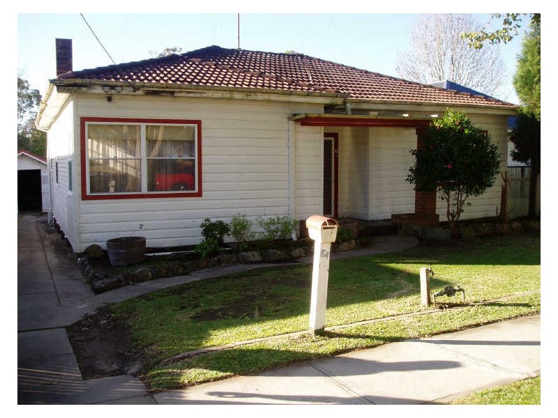 84 Rae Crescent, Kotara NSW 2289