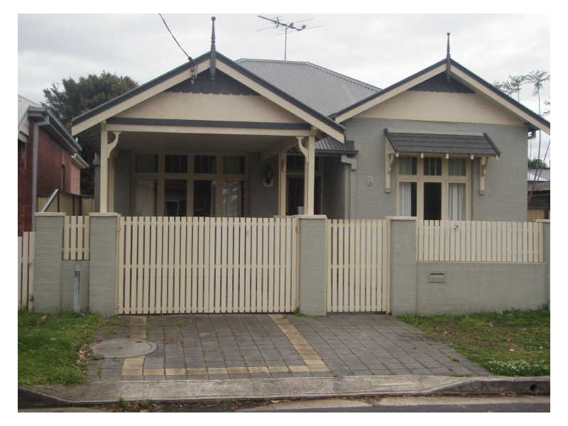 8 Myola Street, Mayfield NSW 2304