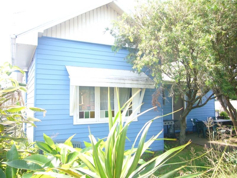 10 Carandotta Street, Mayfield West NSW 2304