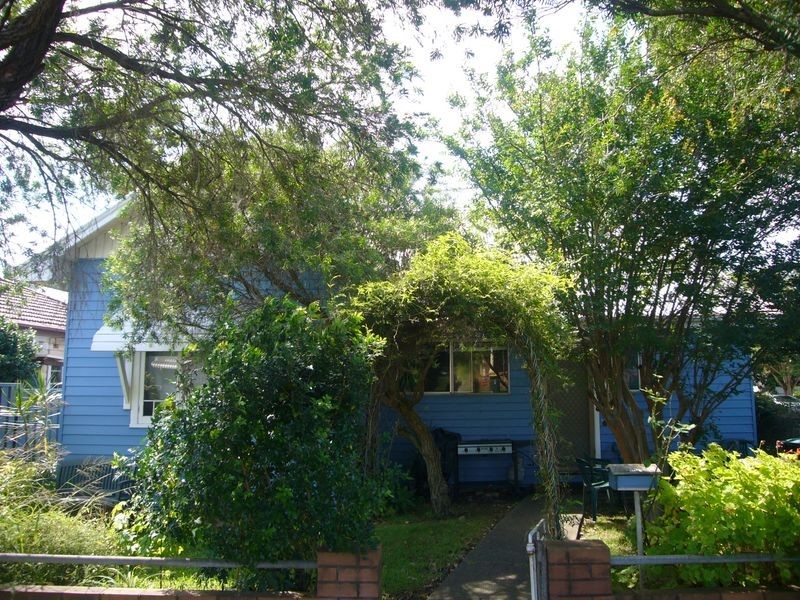 10 Carandotta Street, Mayfield West NSW 2304
