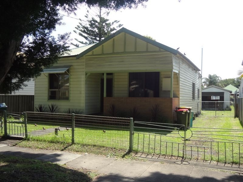 22 Kitchener Parade, Mayfield East NSW 2304