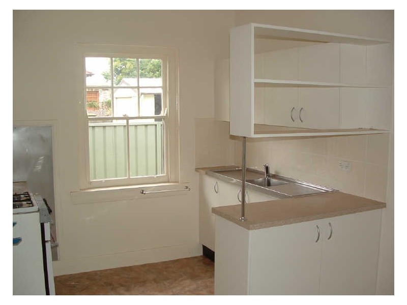 80 Kings Rd, New Lambton NSW 2305