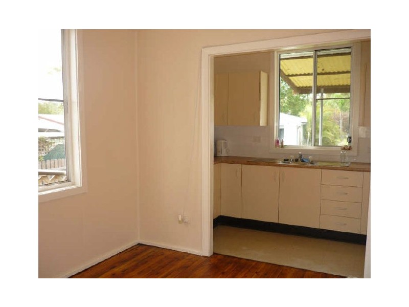 306 Lake Road, Glendale NSW 2285